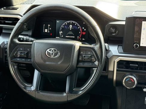 Used 2025 Toyota Tacoma SR5 AWD/4WD image 13