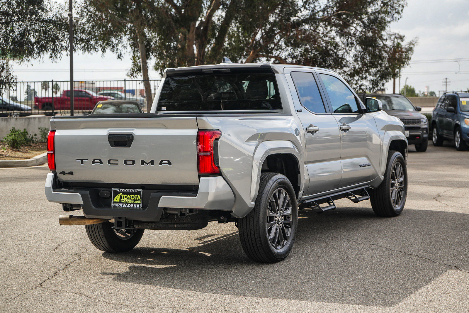 Used 2026 Toyota Tacoma SR5 AWD/4WD image 6