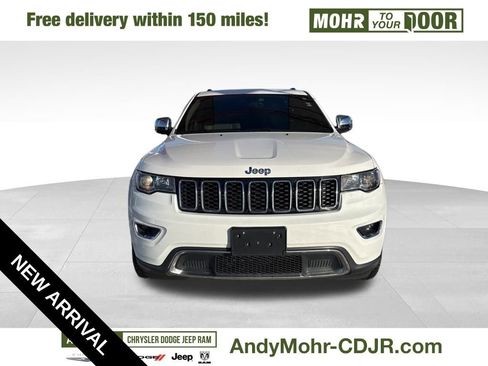 Used 2017 Jeep Grand Cherokee Limited image 2