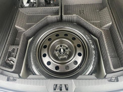 Used 2024 Ford Edge SEL w/ Convenience Package image 14