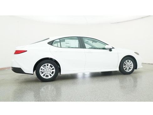 New 2026 Toyota Camry LE image 26