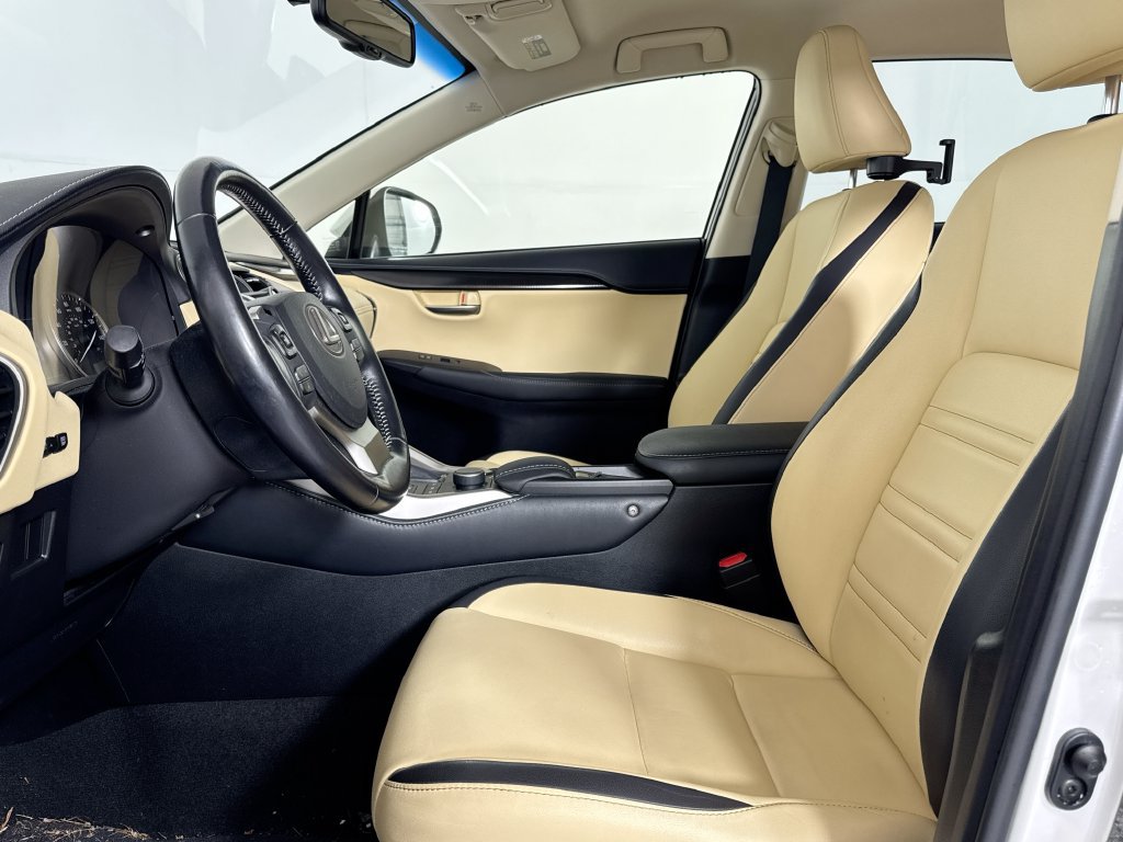 Used 2016 Lexus NX 200t FWD image 11