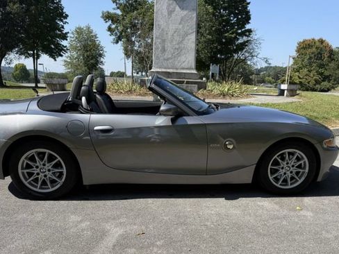 Used 2004 BMW Z4 2.5i RWD image 6