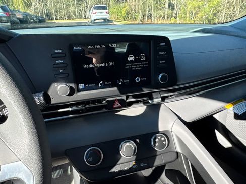 New 2026 Hyundai Elantra SE FWD image 17