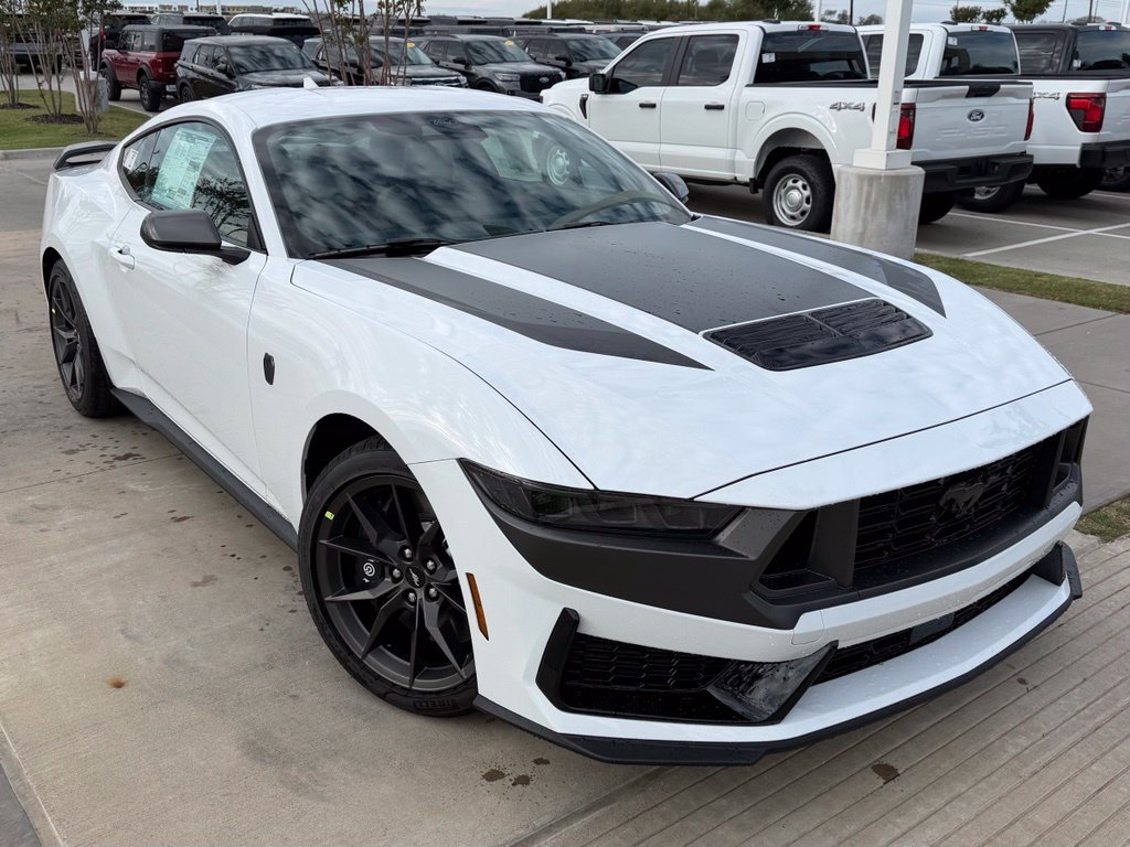 New 2026 Ford Mustang Dark Horse RWD image 4