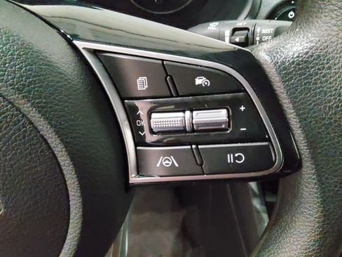 Used 2024 Kia Forte LXS FWD image 25