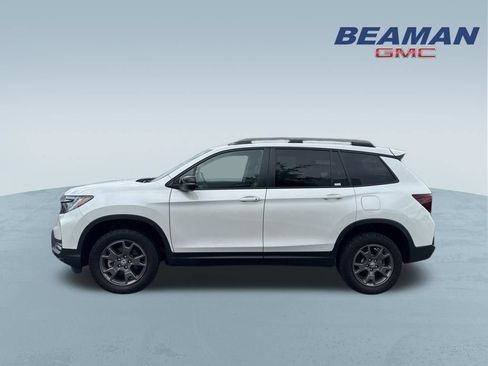 Used 2024 Honda Passport TrailSport image 4