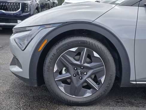 New 2025 Kia EV6 Light RWD image 5