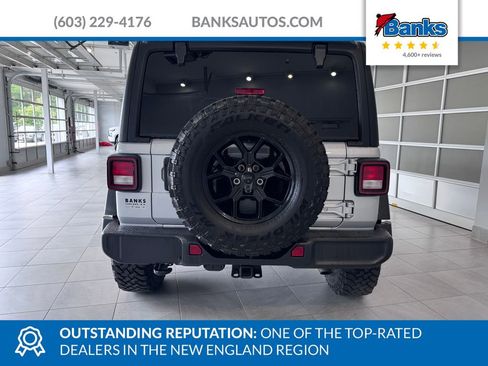 Used 2024 Jeep Wrangler Unlimited Sport AWD/4WD image 6