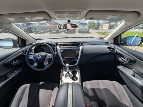 Used 2017 Nissan Murano SV w/ Cargo Package AWD/4WD image 5