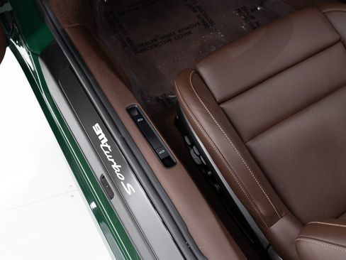 Used 2022 Porsche 911 Turbo S image 20