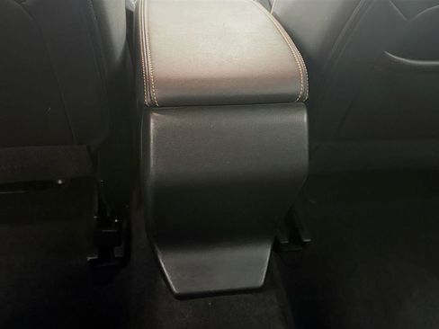 Used 2020 Subaru Crosstrek 2.0i Limited w/ Moonroof Package image 30