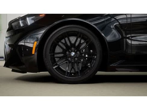 New 2026 BMW M5 w/ Executive Package image 7