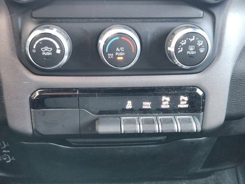 Used 2021 RAM 1500 Big Horn image 17