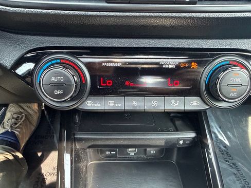 Used 2023 Kia Forte GT-Line w/ GT-Line Premium Package FWD image 26