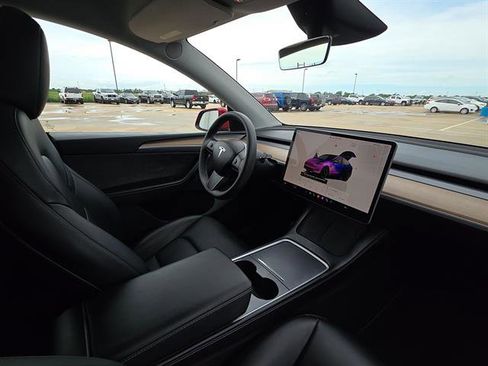 Used 2023 Tesla Model Y Long Range AWD/4WD image 20