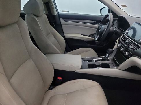 Used 2018 Honda Accord LX image 21