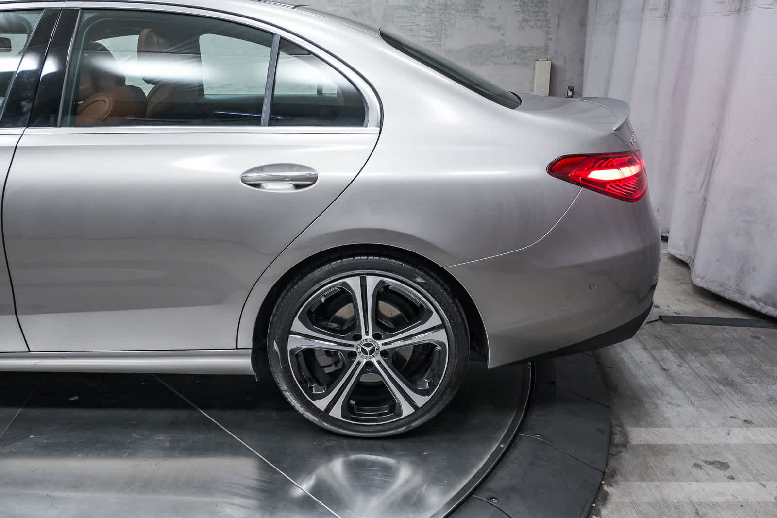 Used 2024 Mercedes-Benz C 300 Sedan image 8