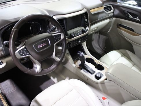 Used 2017 GMC Acadia Denali AWD/4WD image 16