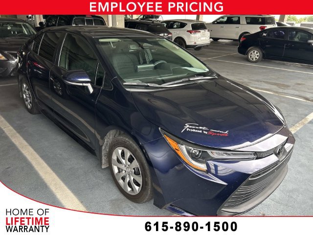 Used 2025 Toyota Corolla LE FWD image 1
