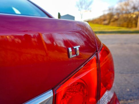 Used 2013 Chevrolet Cruze LT image 29