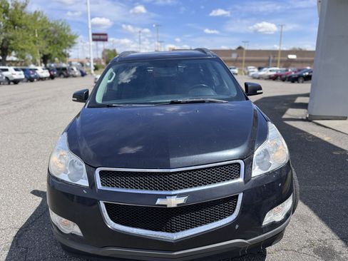 Used 2011 Chevrolet Traverse LT w/ Personal Connectivity Package AWD/4WD image 3