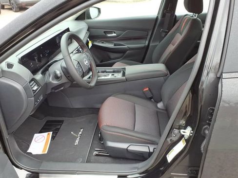 New 2026 Nissan Sentra SR image 6