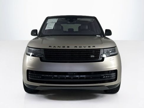 Used 2023 Land Rover Range Rover SE image 8