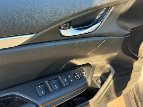 Used 2021 Honda Civic Sport image 19