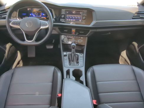 Used 2021 Volkswagen Tiguan SE w/ Panoramic Sunroof Package FWD image 14