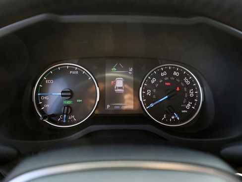 Used 2022 Toyota RAV4 XLE Premium AWD/4WD image 14