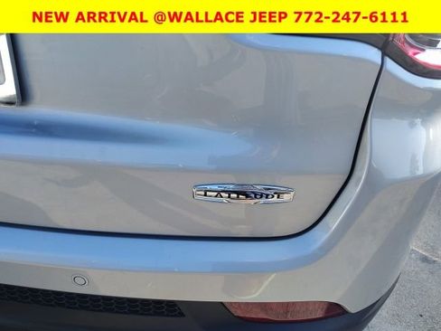 Used 2025 Jeep Compass Latitude w/ Convenience Group image 5