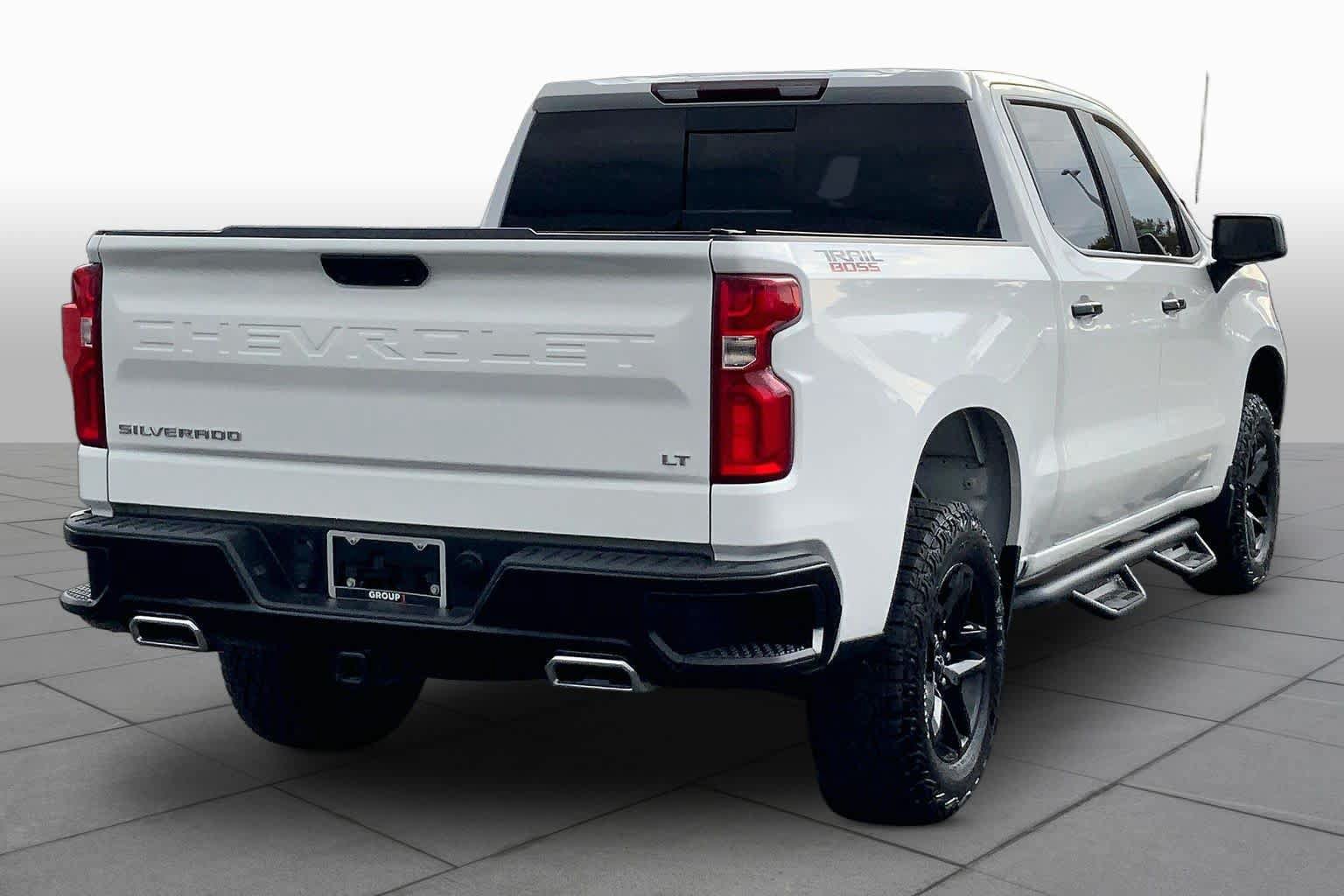 Used 2024 Chevrolet Silverado 1500 LT Trail Boss w/ Convenience Package II AWD/4WD image 13