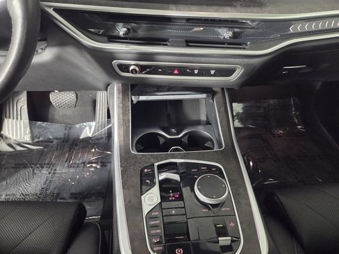 Used 2024 BMW X7 xDrive40i AWD/4WD image 12