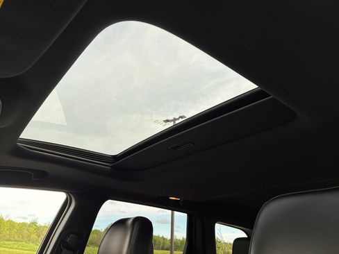 Used 2015 Jeep Grand Cherokee Altitude AWD/4WD image 32