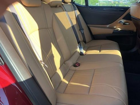 Used 2021 Lexus ES 350 Ultra Luxury w/ Accessory Package 2 FWD image 24