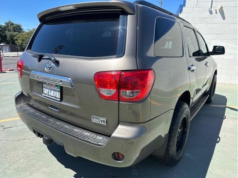 Used 2008 Toyota Sequoia Platinum AWD/4WD image 8