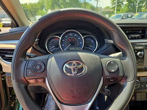 Used 2015 Toyota Corolla LE FWD image 21