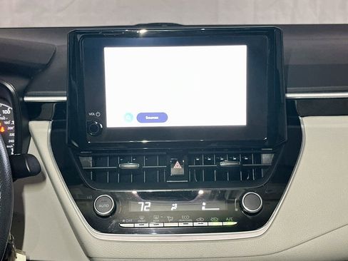 Used 2023 Toyota Corolla LE FWD image 29