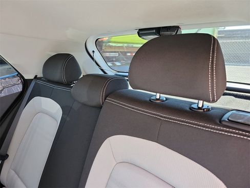 New 2025 Hyundai Venue SEL image 12