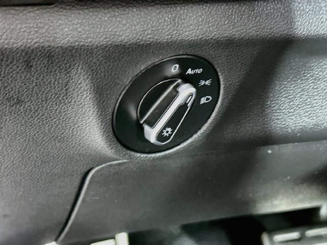 Certified 2023 Volkswagen Jetta Sport FWD image 11