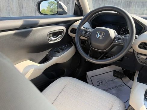 Certified 2024 Honda HR-V LX image 31