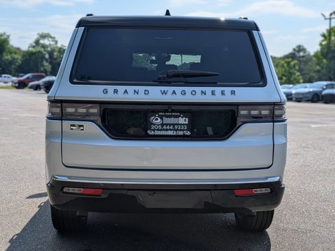 Used 2025 Jeep Grand Wagoneer Series II Obsidian w/ Quick Order Packagew 28T AWD/4WD image 8