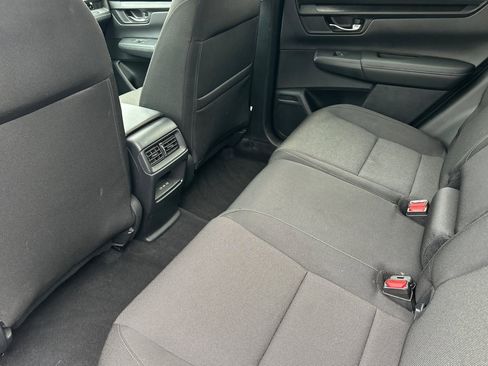 Used 2025 Honda CR-V EX image 4