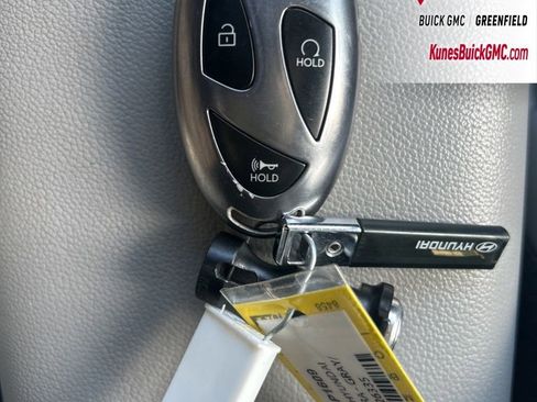 Used 2025 Hyundai Elantra Limited FWD image 39
