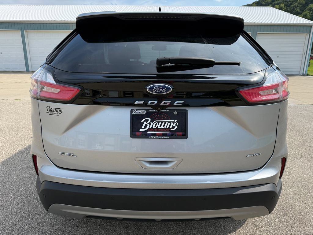 Used 2024 Ford Edge SEL w/ Convenience Package AWD/4WD image 6