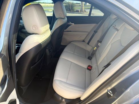 Used 2022 Cadillac CT4 Premium Luxury RWD image 11