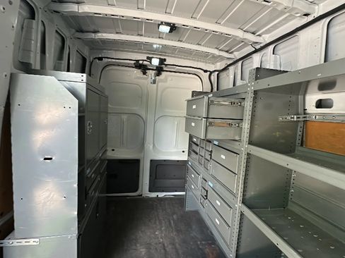 Used 2019 Nissan NV 2500 SV RWD image 30