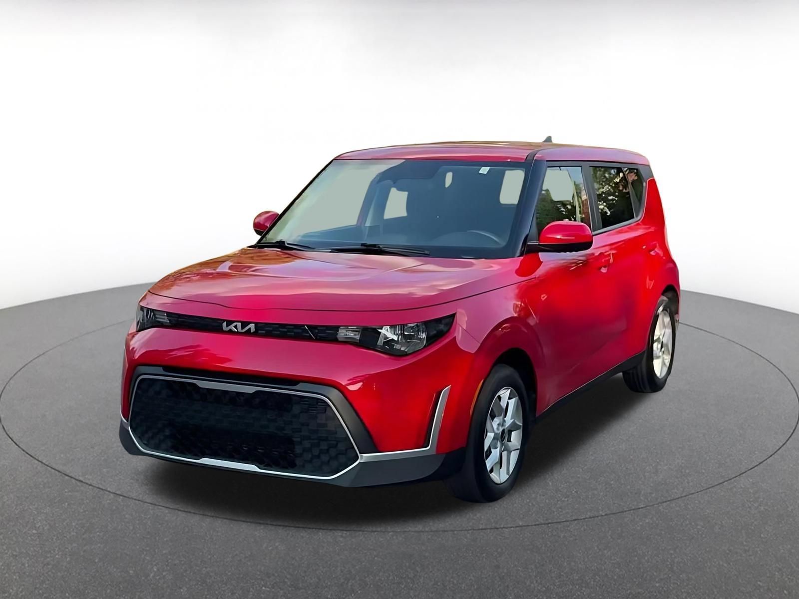 Used 2025 Kia Soul LX w/ LX Technology Package FWD image 6
