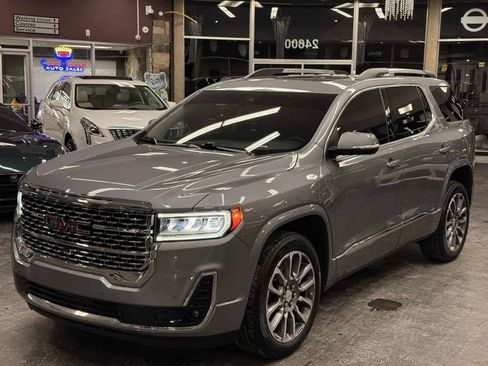 Used 2023 GMC Acadia Denali w/ Denali Technology Package FWD image 18